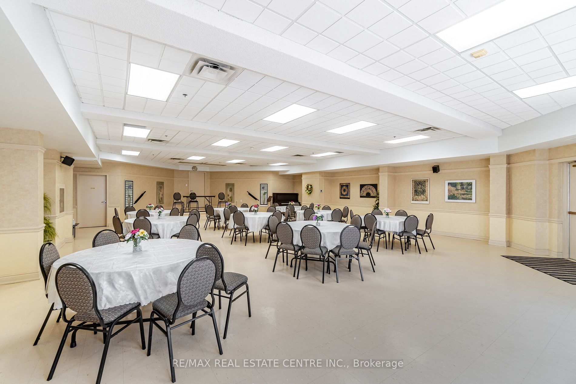 3 Dayspring Circ 9 Property Photo 19