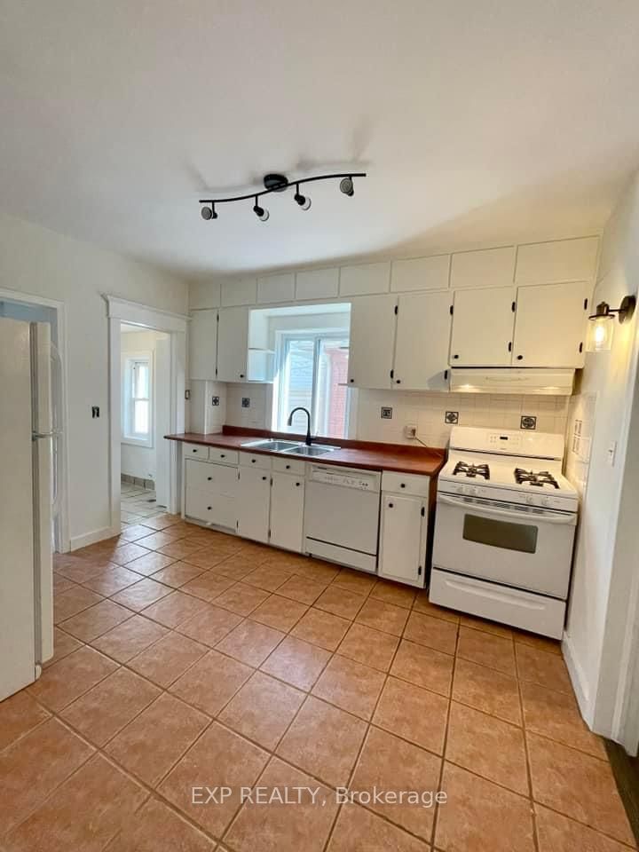 9 Wheatfield Rd Property Photo 8