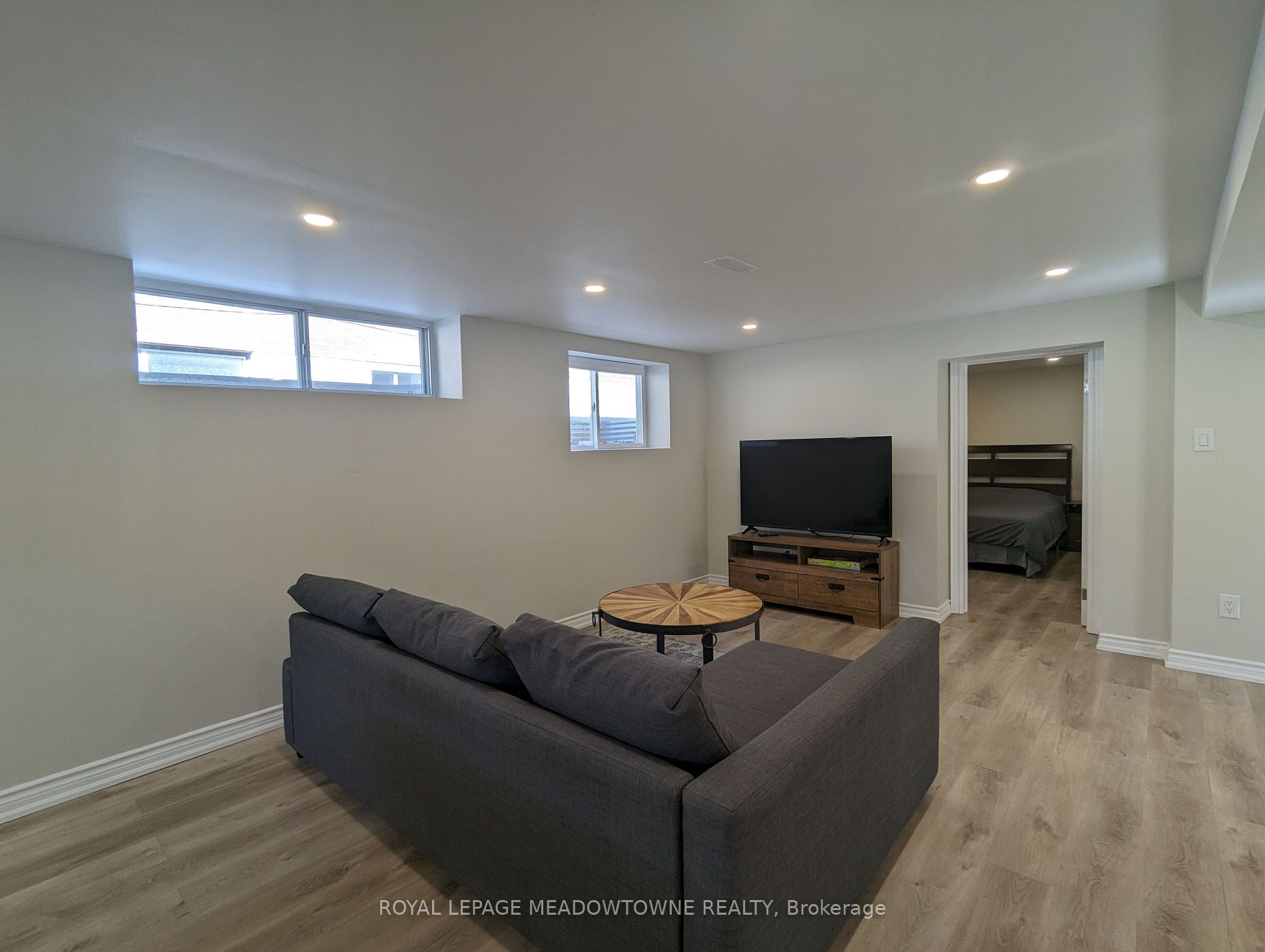 240 Wellesworth Dr Property Photo 6