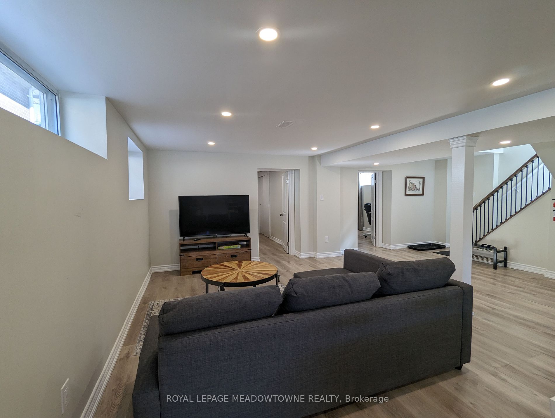 240 Wellesworth Dr Property Photo 7