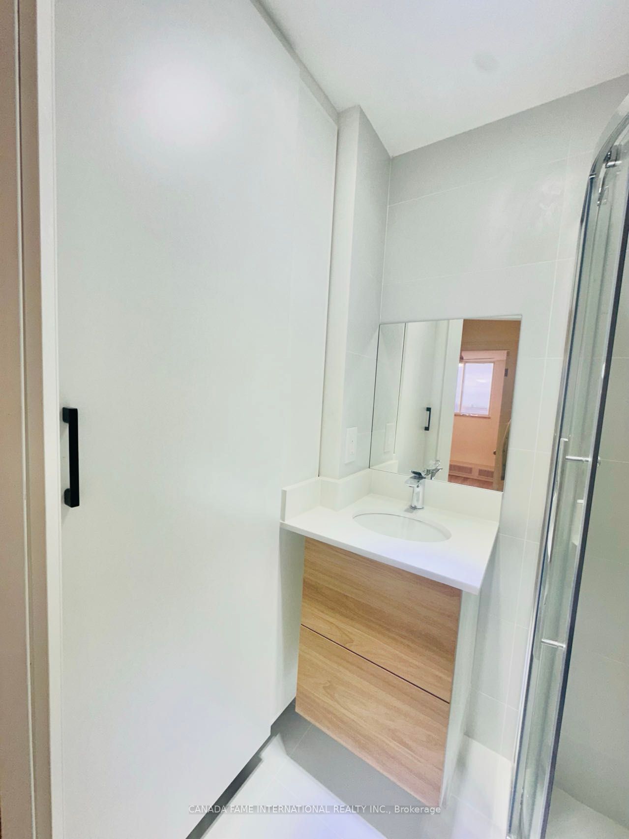 200 Lotherton Ptwy 03 Property Photo 7