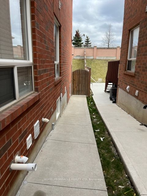 8 Murphy Rd Property Photo 2