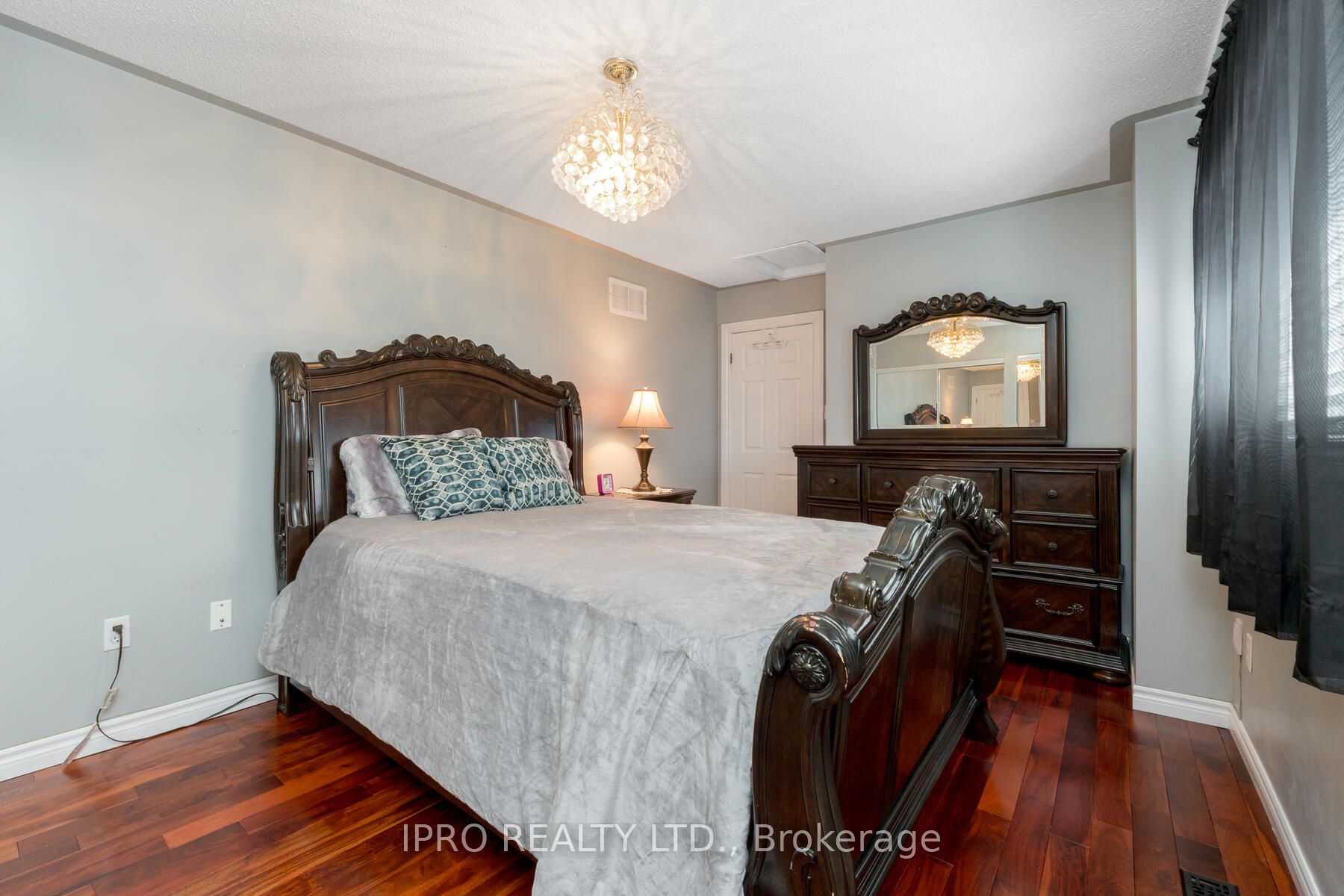 37 Silkwood Cres Property Photo 16
