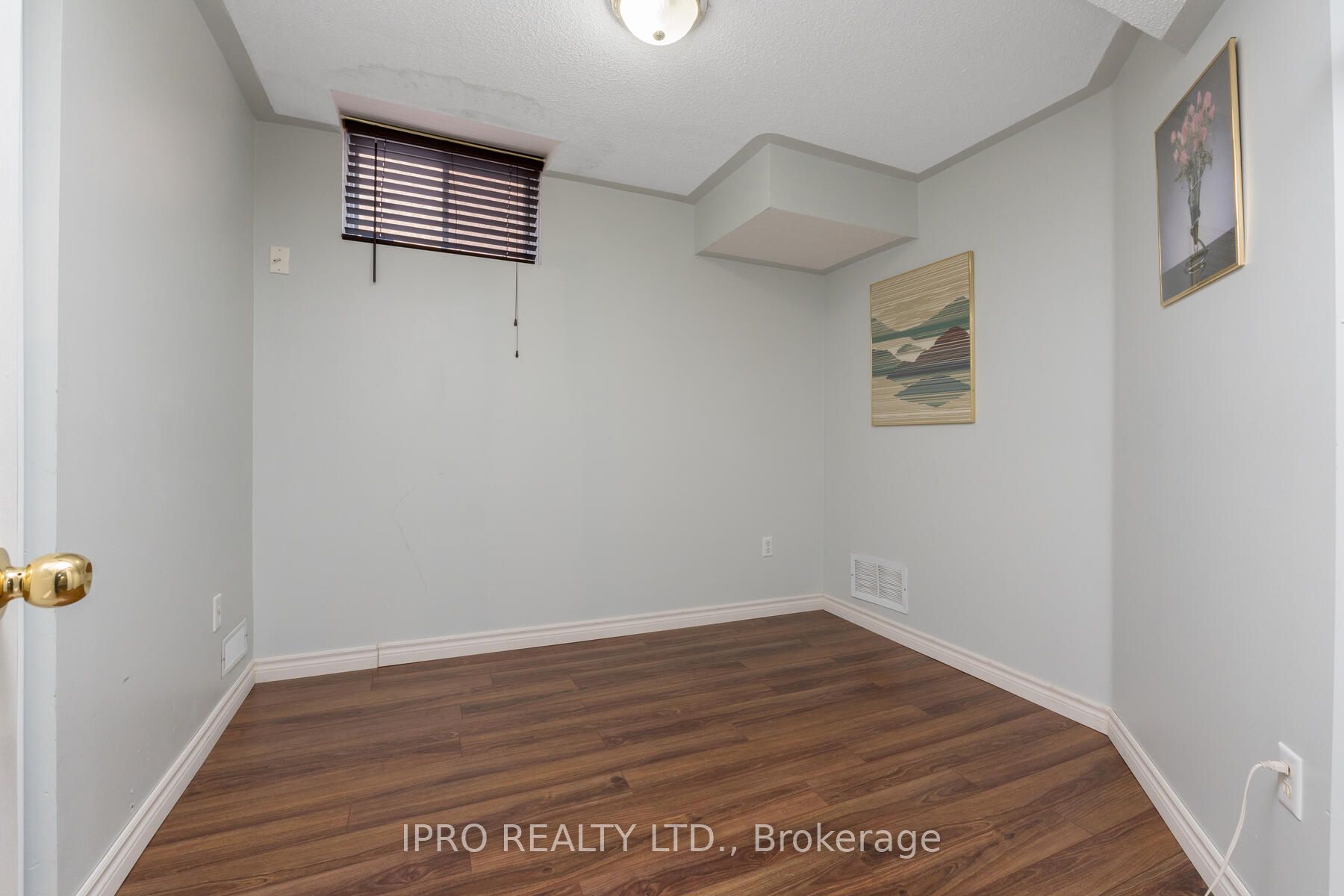 37 Silkwood Cres Property Photo 24