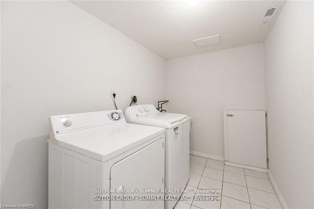 5958 Greensboro Dr 52 Property Photo 23