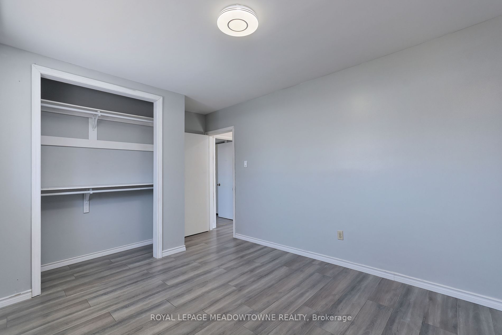 2041 Fontwell Cres Property Photo 19
