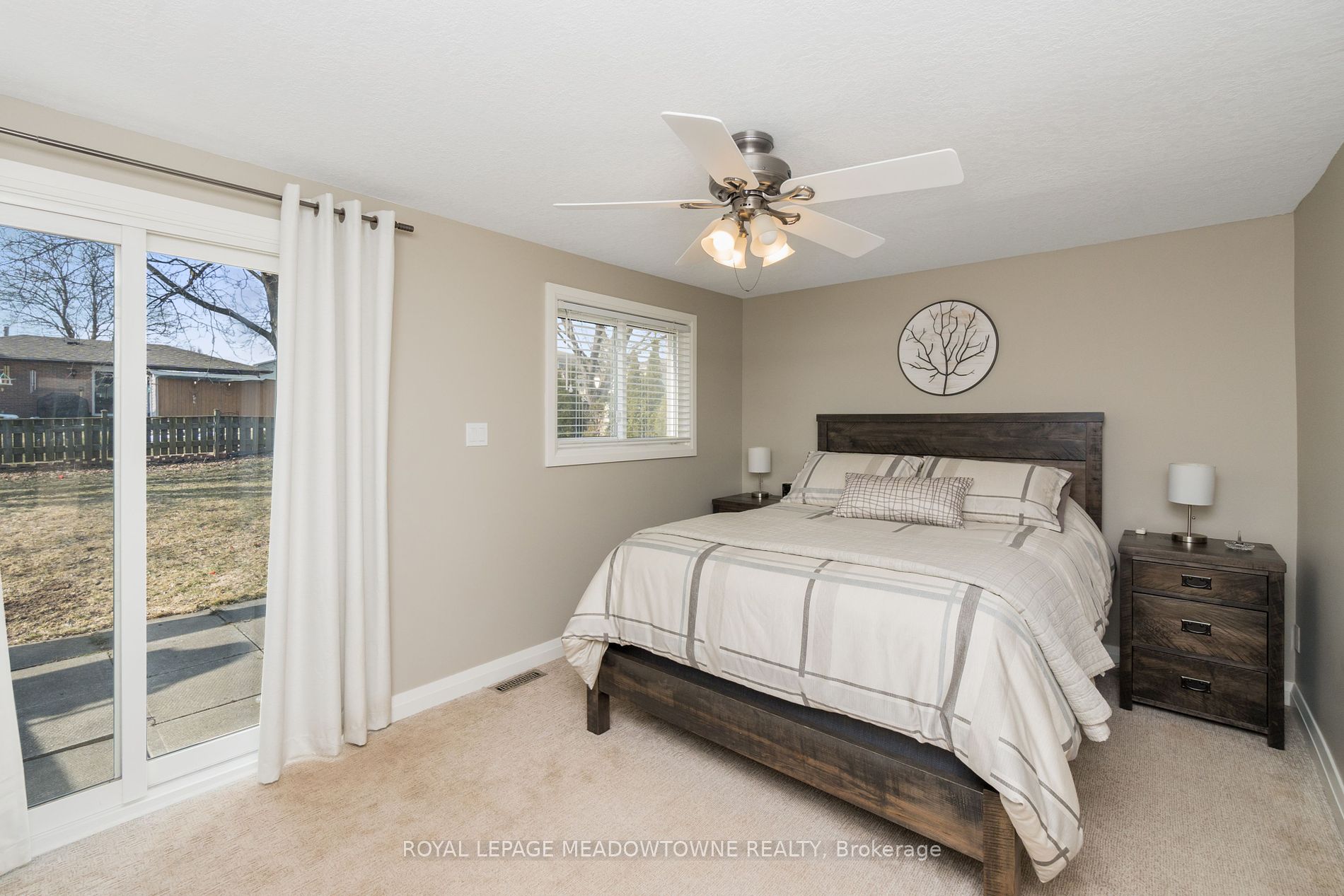 42 Carlton Dr Property Photo 6