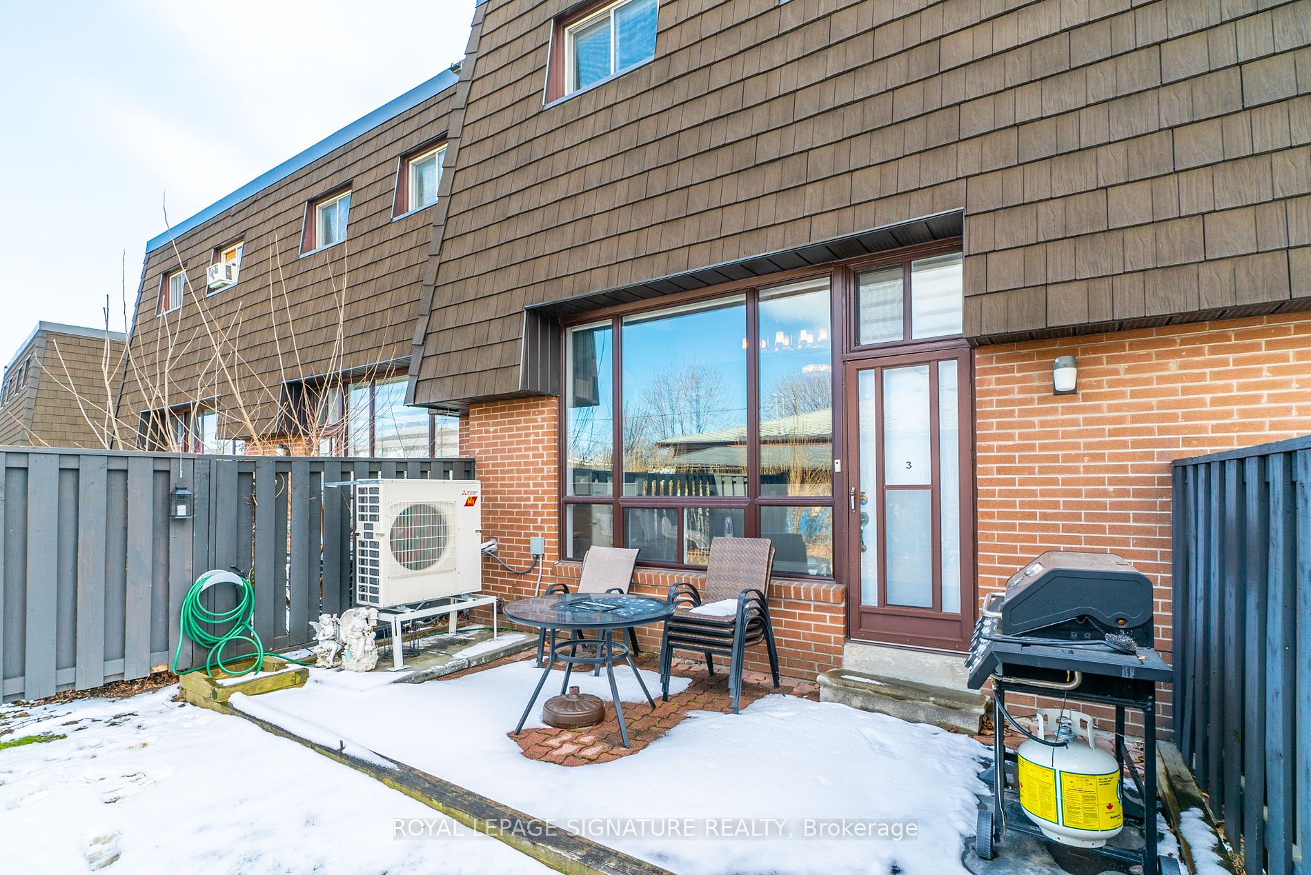 3 Darras Crt 40 Property Photo 27