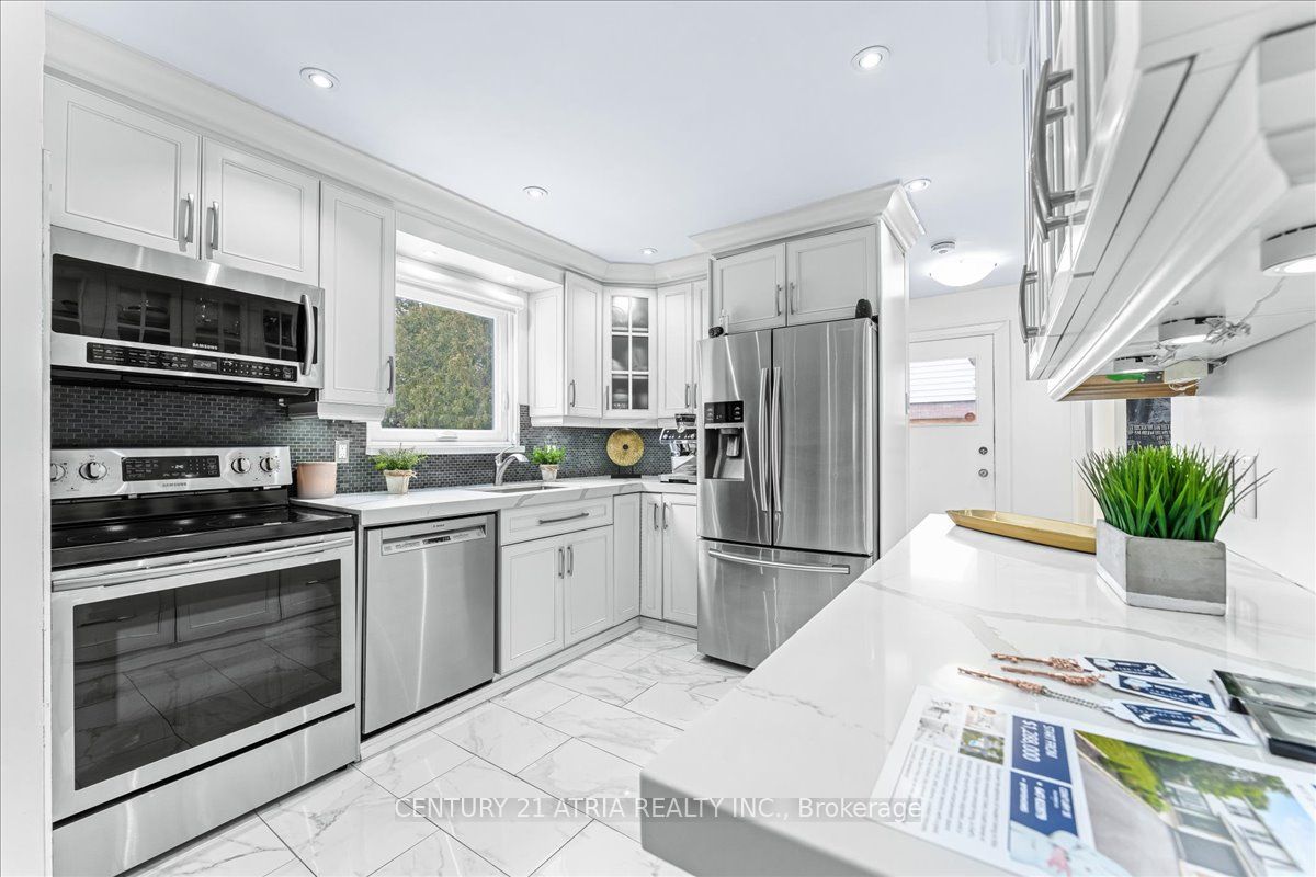 2594 Bromsgrove Rd Property Photo 13
