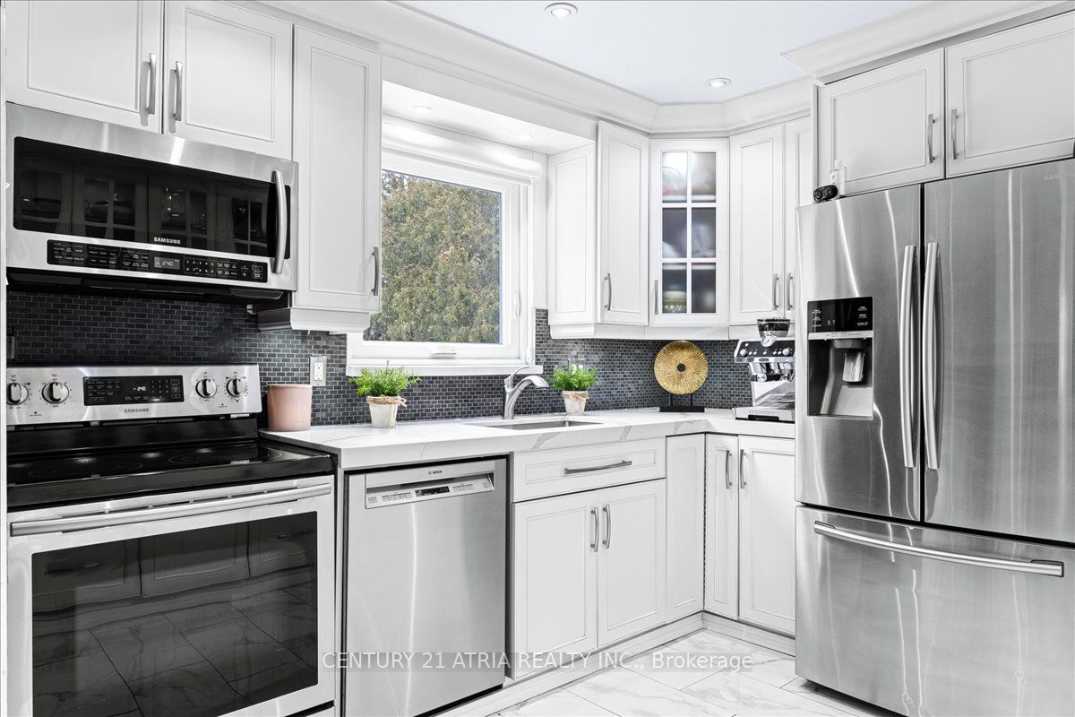 2594 Bromsgrove Rd Property Photo 14