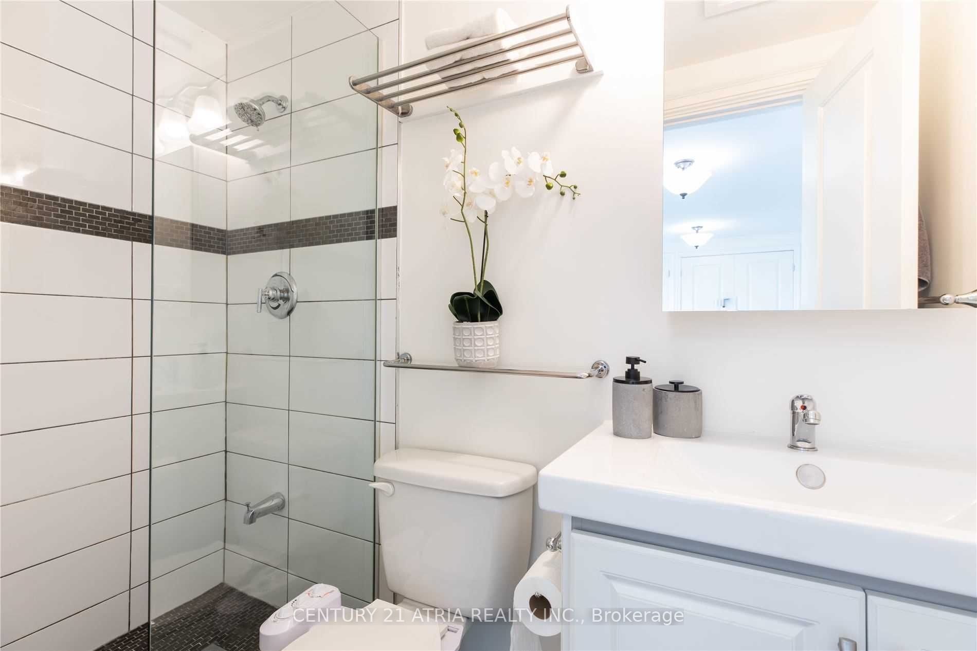 2594 Bromsgrove Rd Property Photo 19