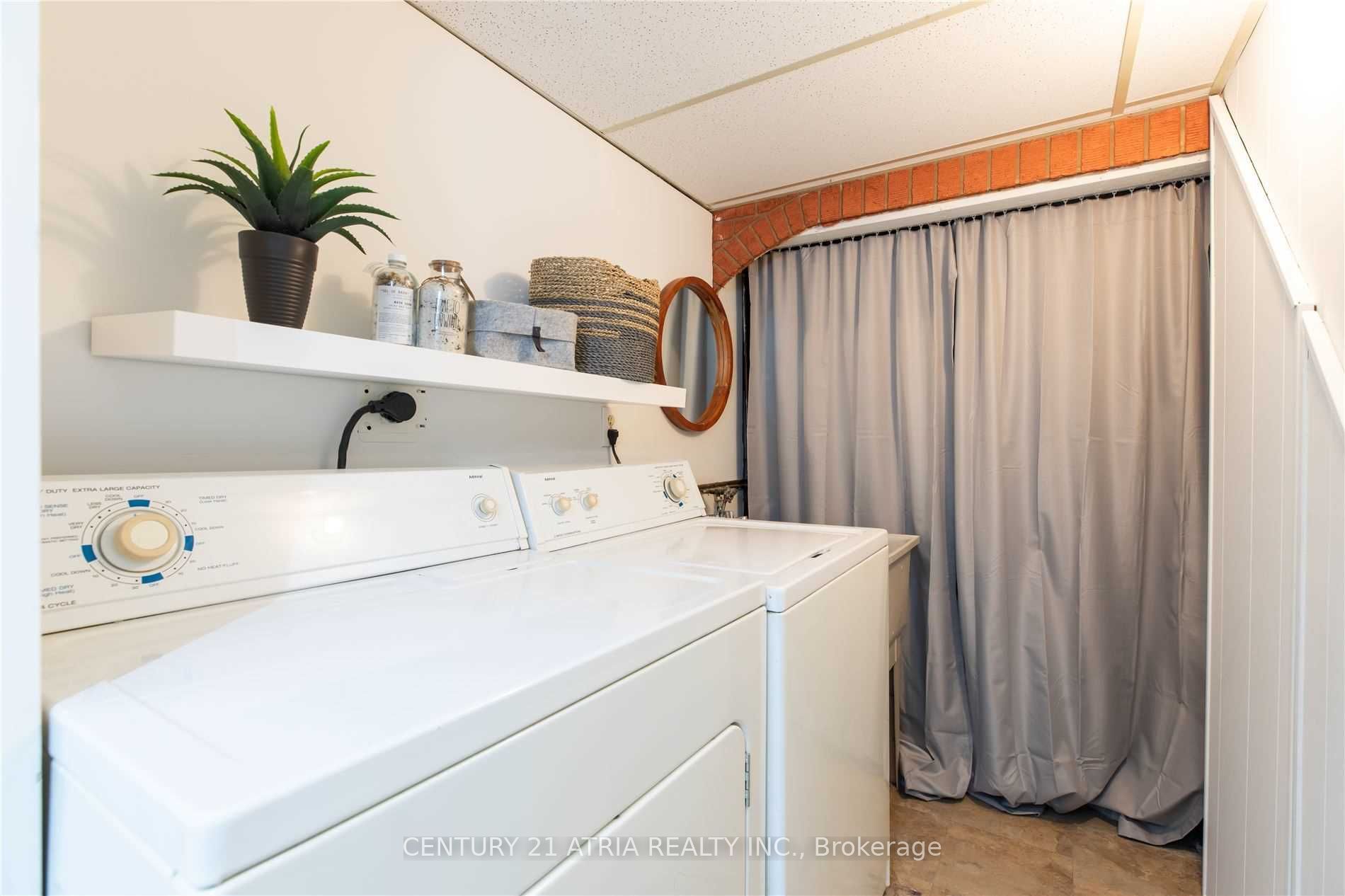 2594 Bromsgrove Rd Property Photo 26