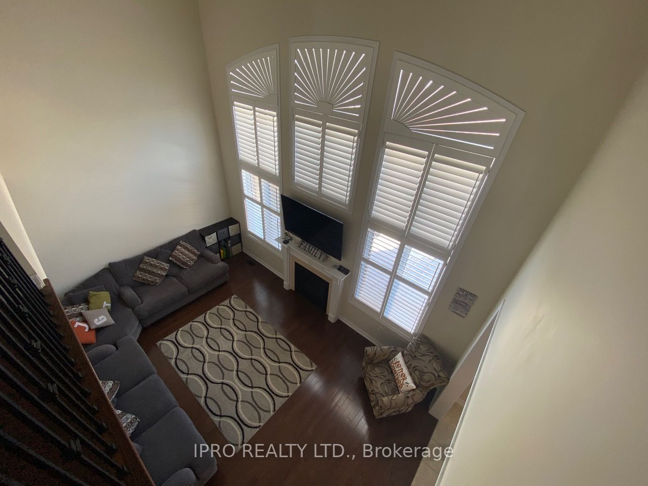 468 Dougall Ave Property Photo 15