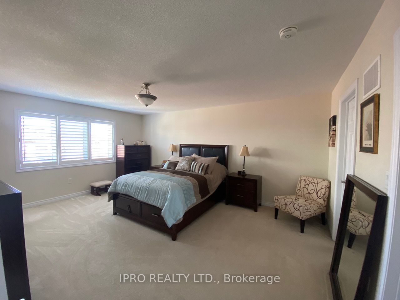 468 Dougall Ave Property Photo 17