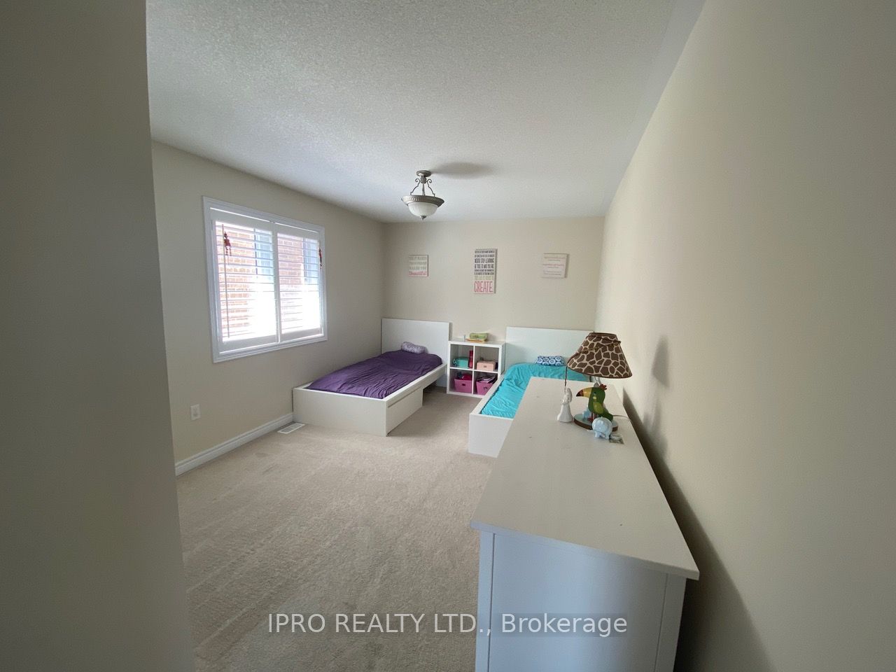 468 Dougall Ave Property Photo 20