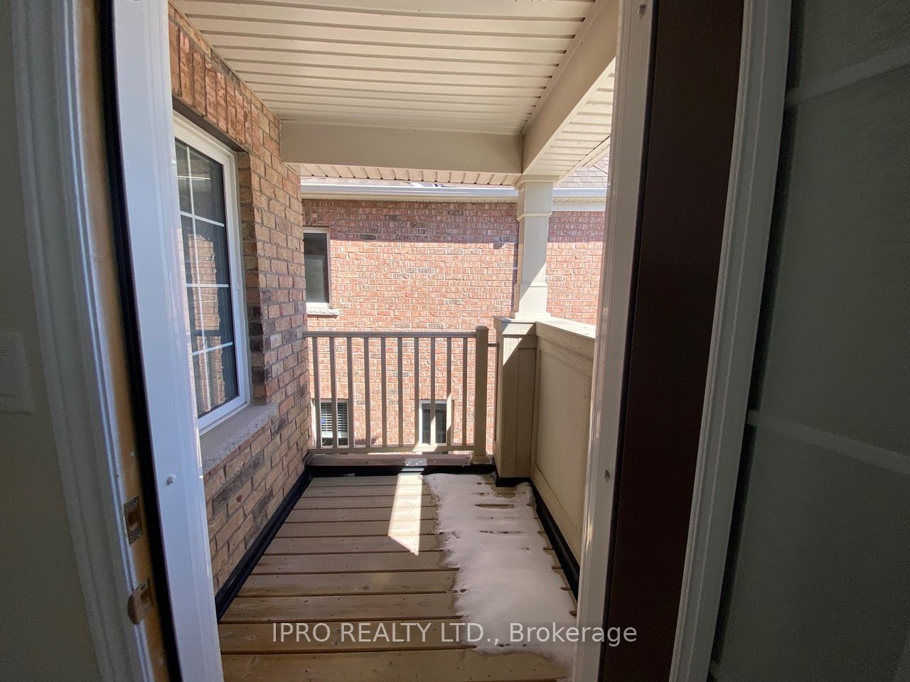 468 Dougall Ave Property Photo 28
