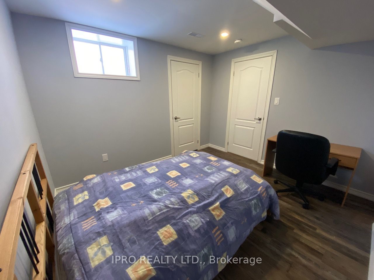 468 Dougall Ave Property Photo 34
