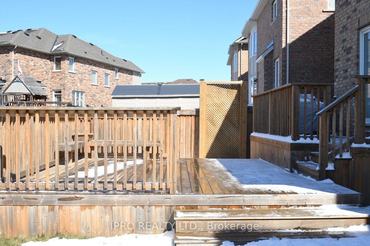 468 Dougall Ave Property Photo 38