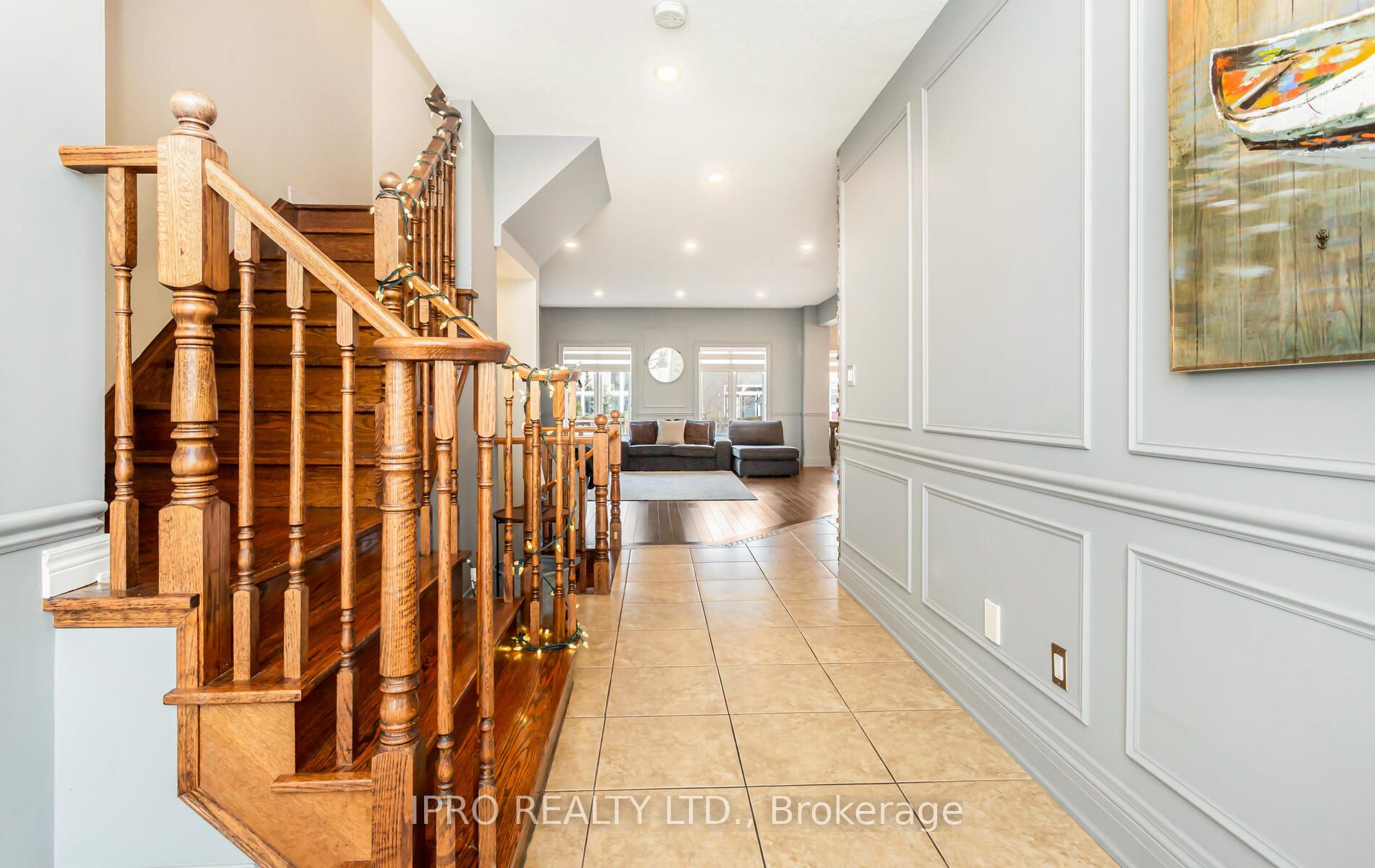 2471 Millstone Dr Property Photo 4
