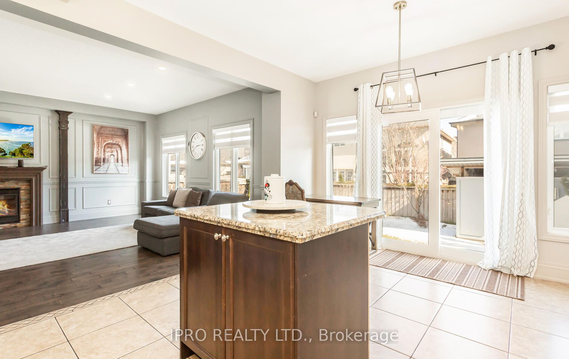 2471 Millstone Dr Property Photo 10