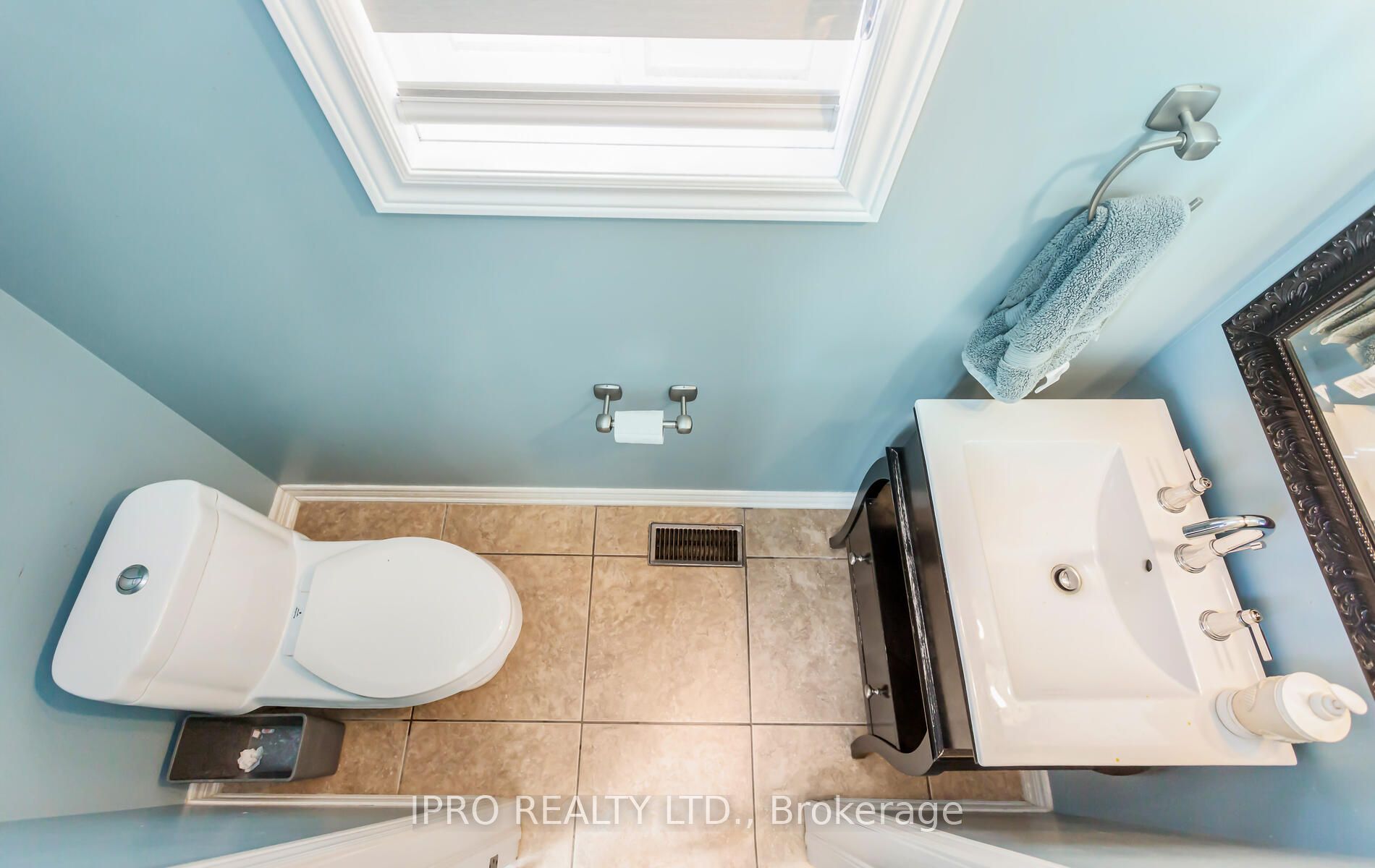 2471 Millstone Dr Property Photo 12