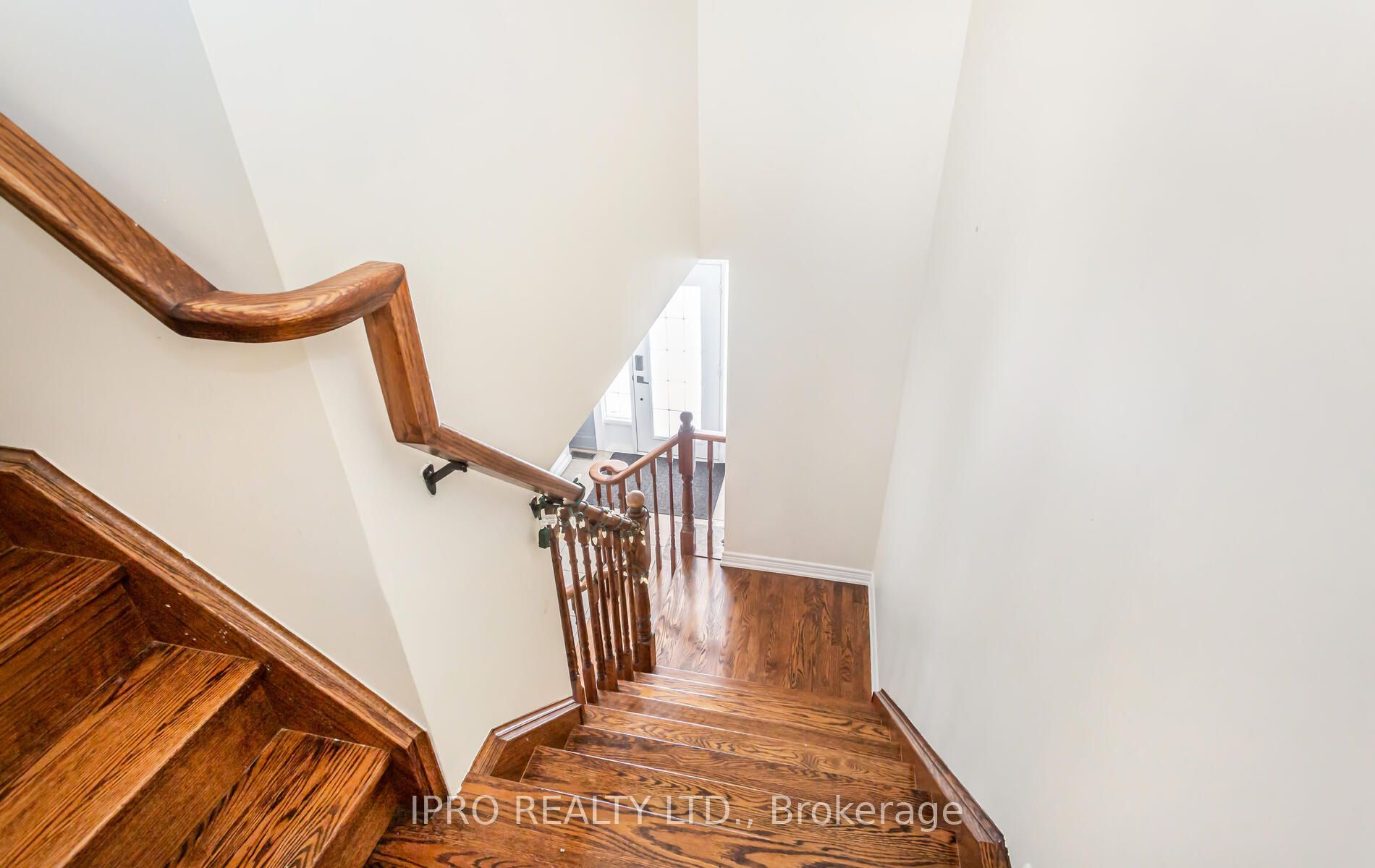 2471 Millstone Dr Property Photo 14
