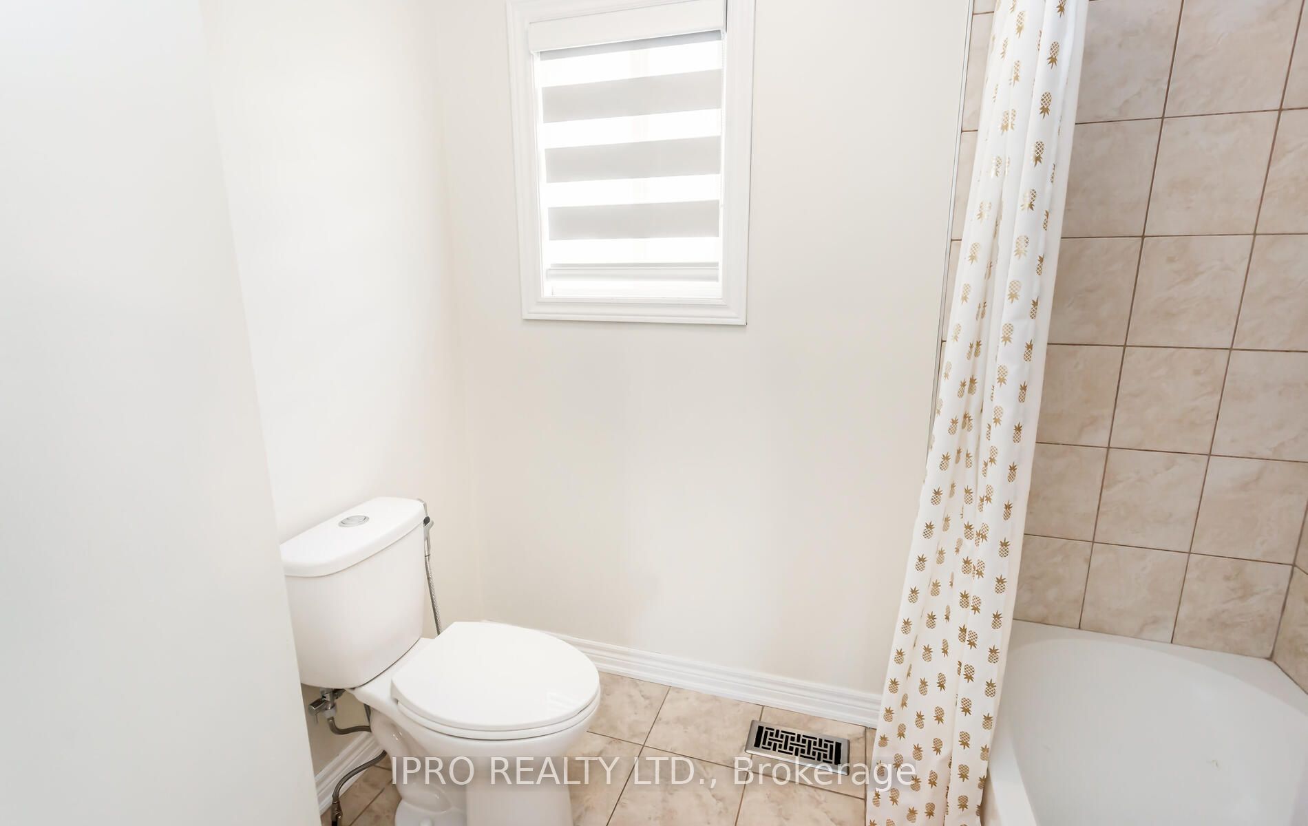 2471 Millstone Dr Property Photo 20