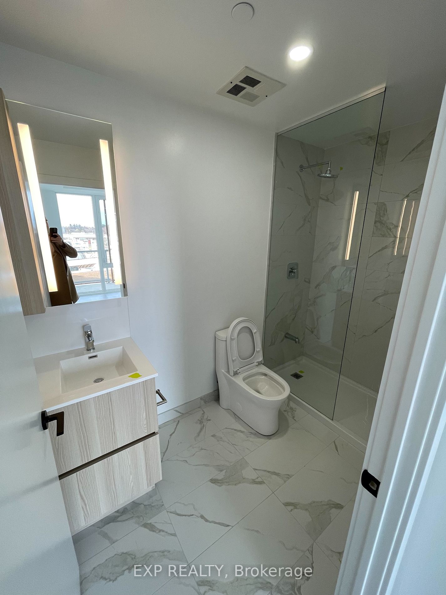 220 Missinnihe Way W 426 Property Photo 10