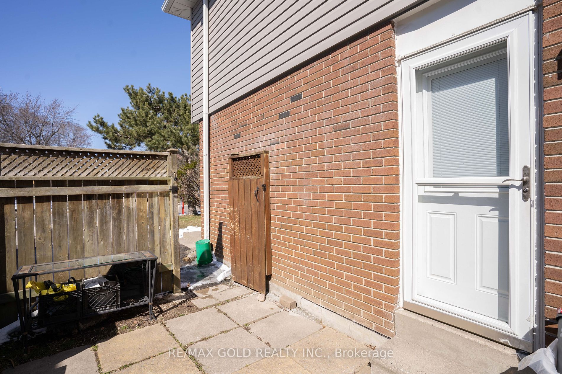 54 Esplanade Rd Property Photo 15