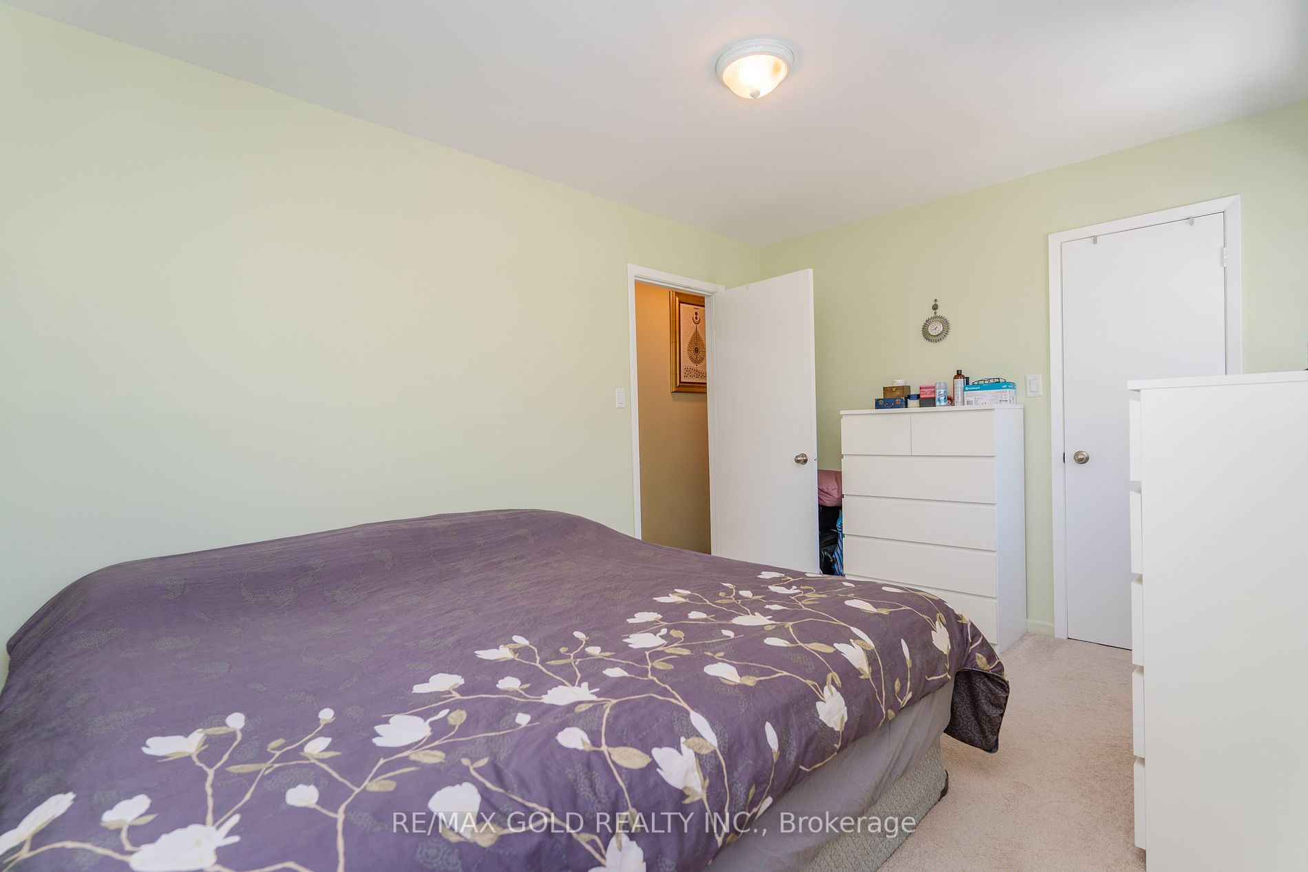 54 Esplanade Rd Property Photo 37
