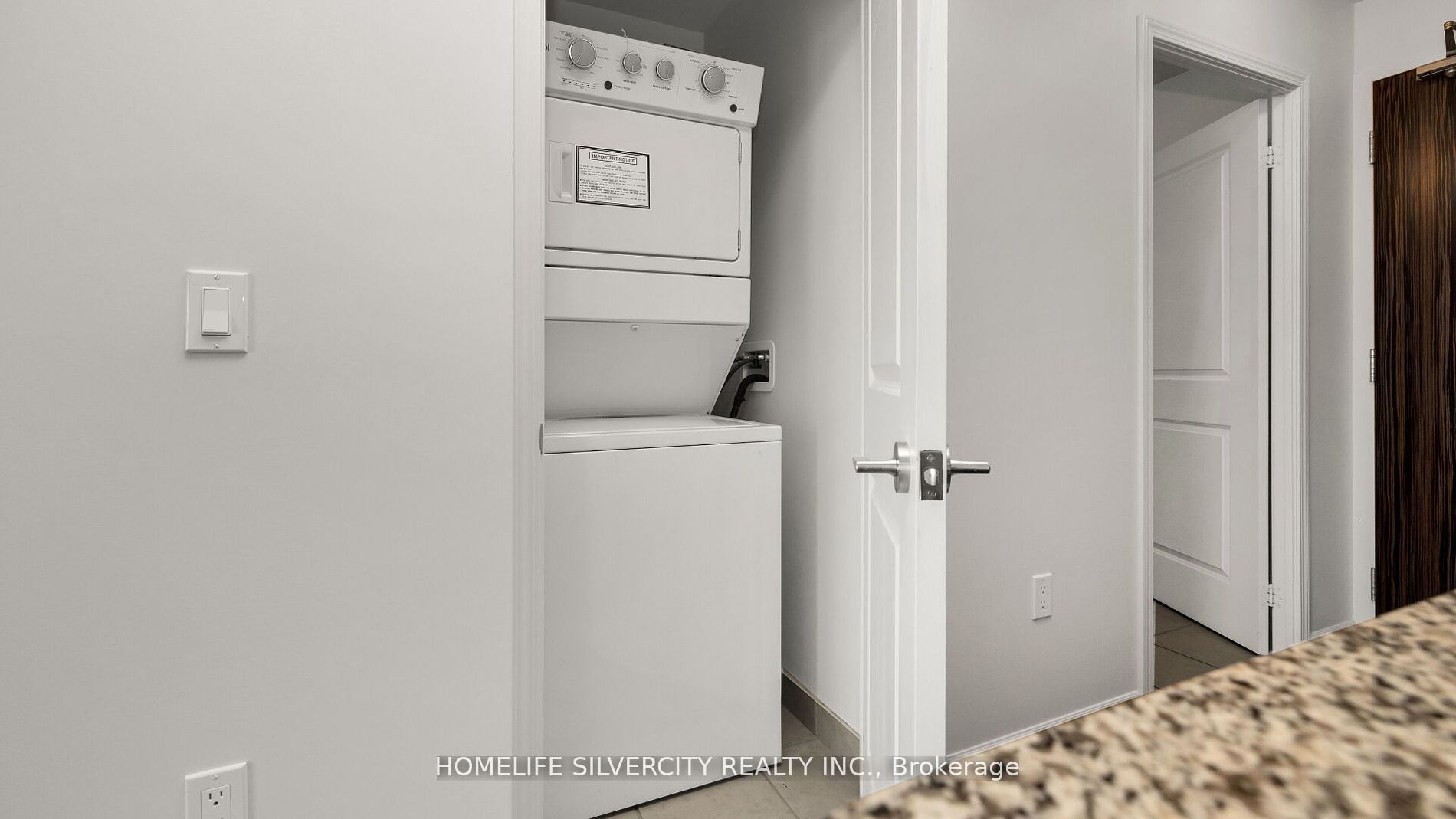 349 Rathburn Rd W 15 Property Photo 13