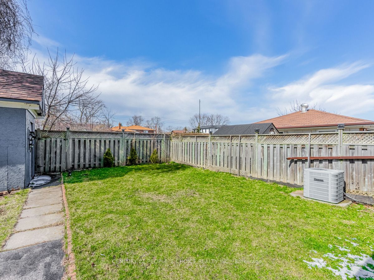 405 Revus Ave Property Photo 21