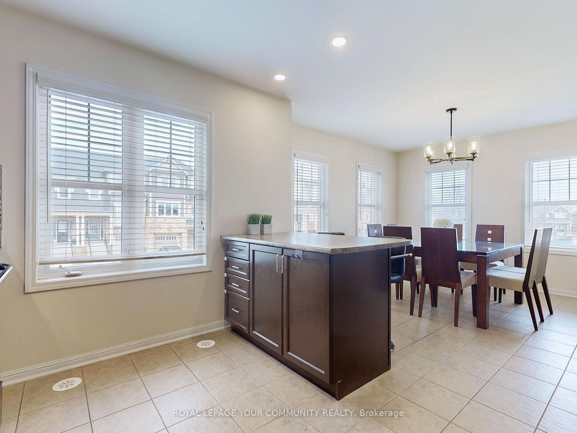 18 Betterton Cres Property Photo 12