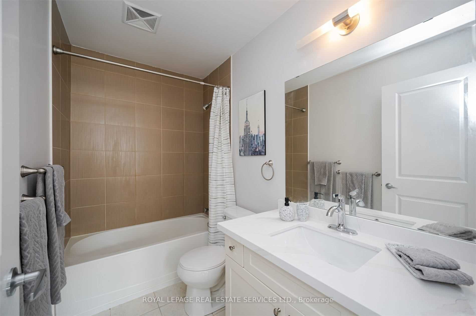 5317 Upper Middle Rd 5 Property Photo 8