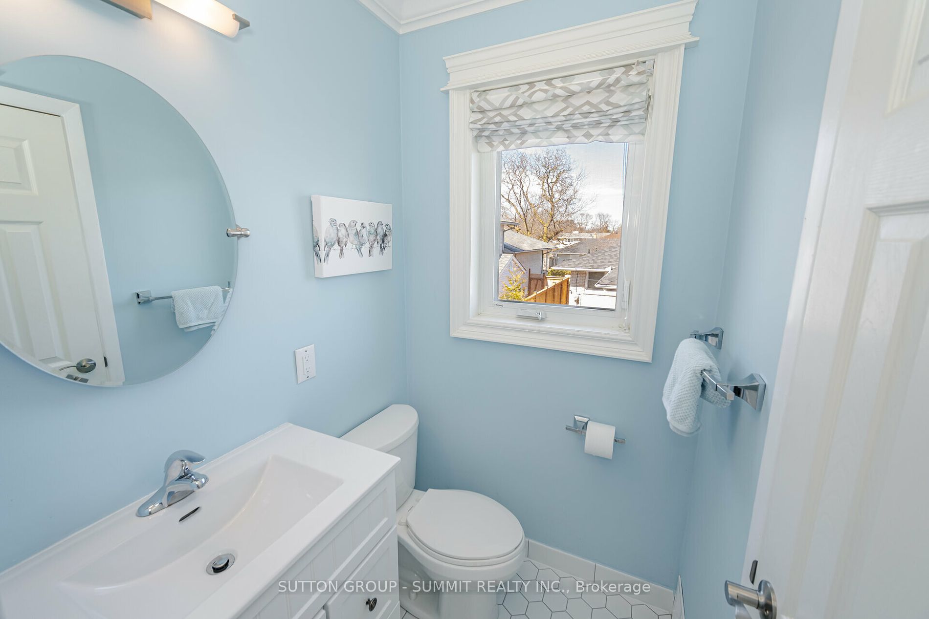 26 Hartsdale Dr Property Photo 15