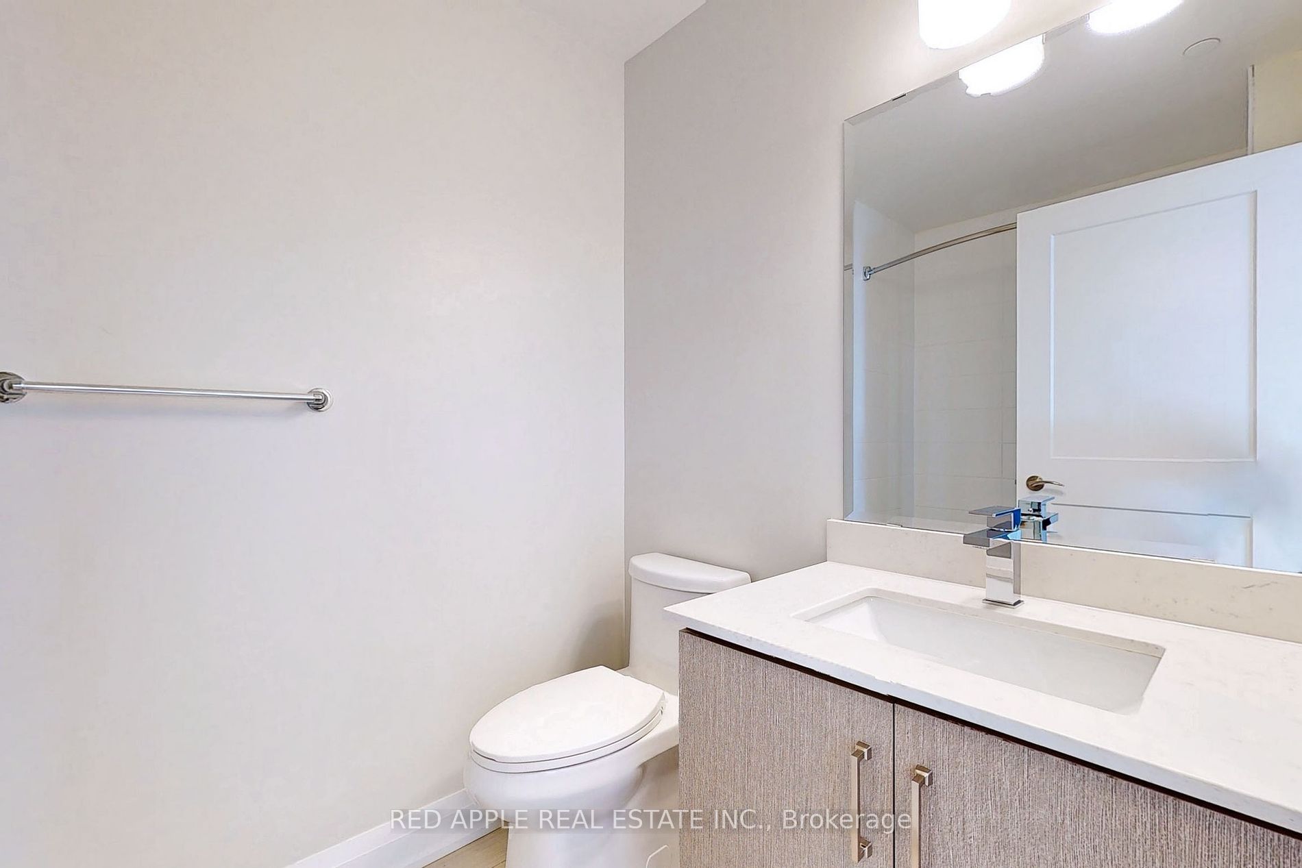 15 Lynch St 03 Property Photo 11