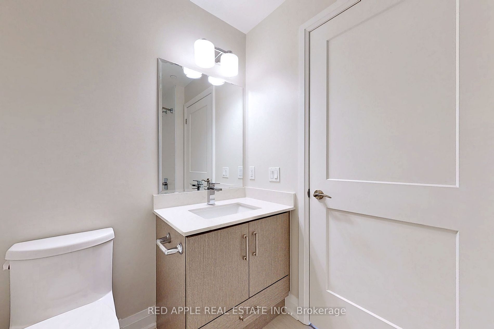15 Lynch St 03 Property Photo 12