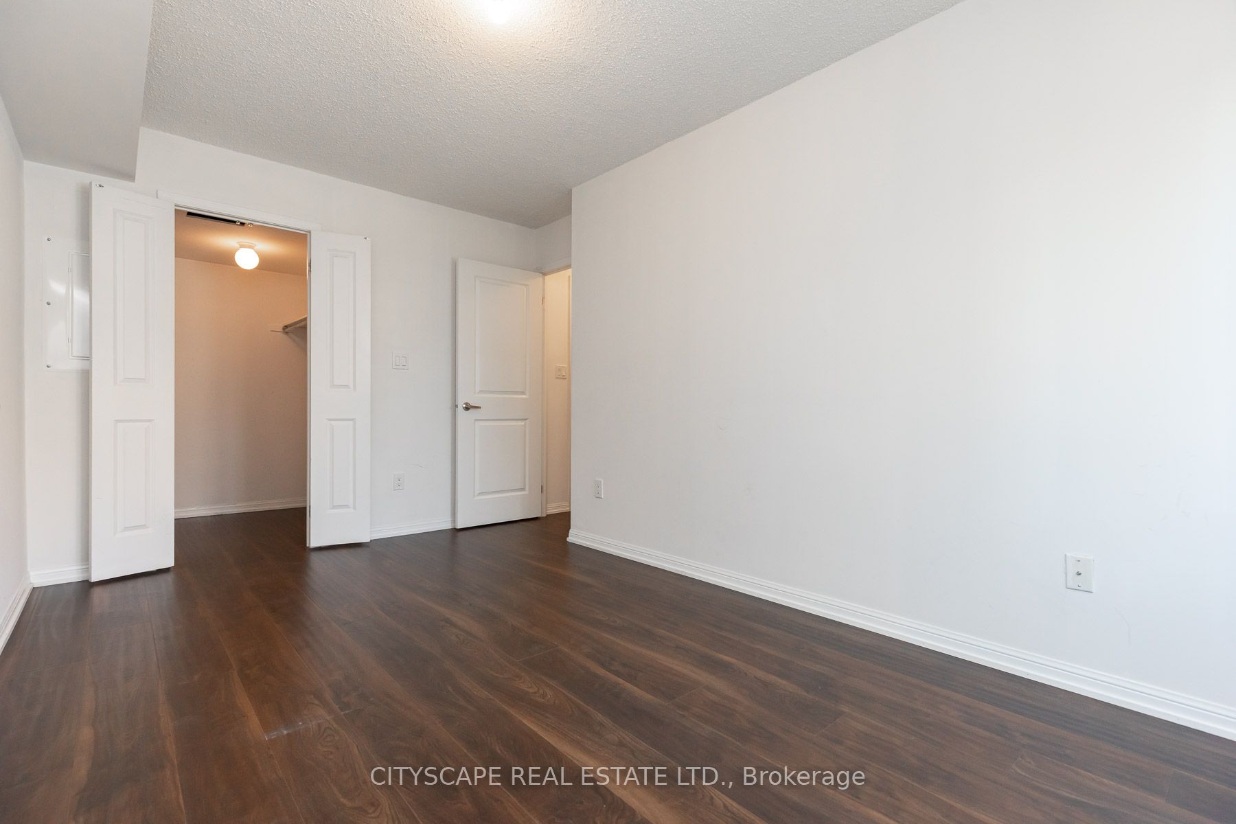 12 Foundry Ave 51 Property Photo 9