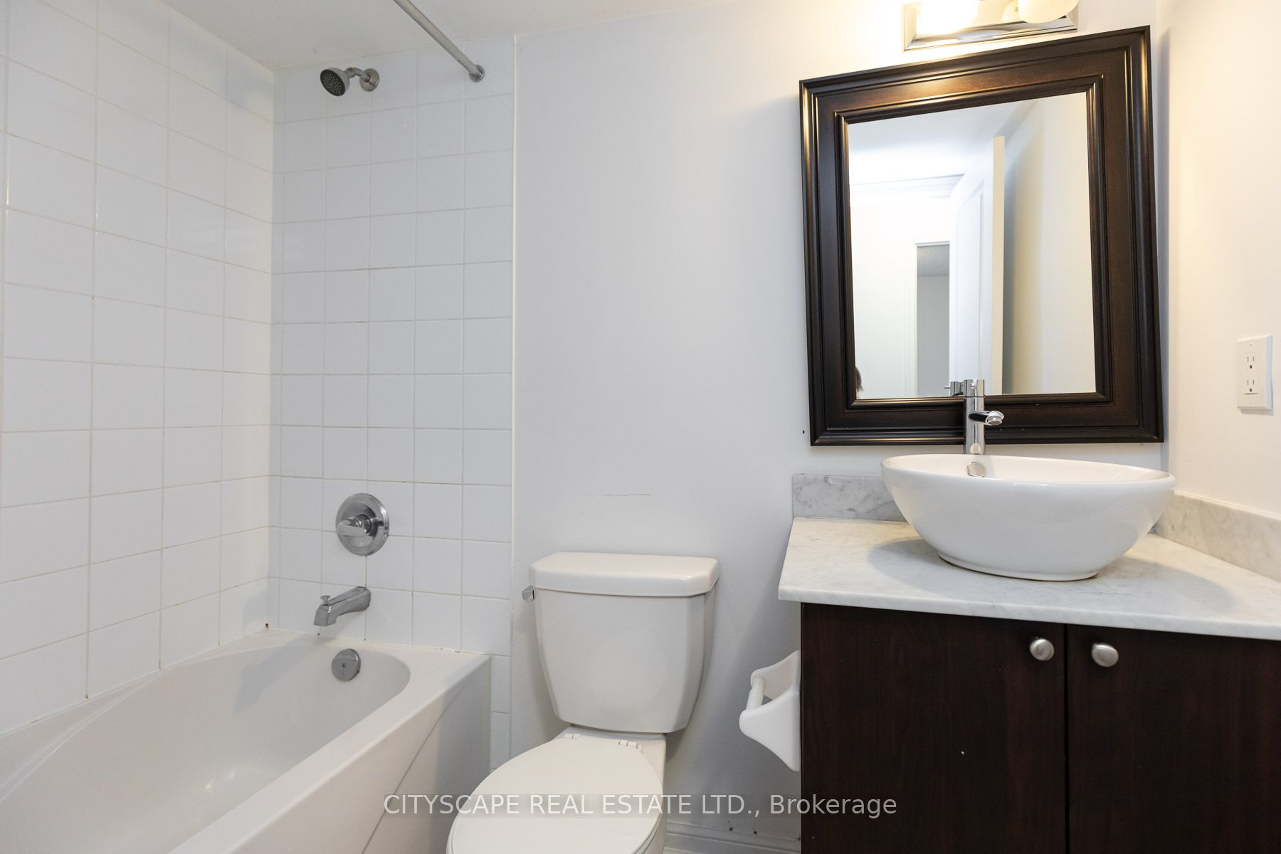 12 Foundry Ave 51 Property Photo 12