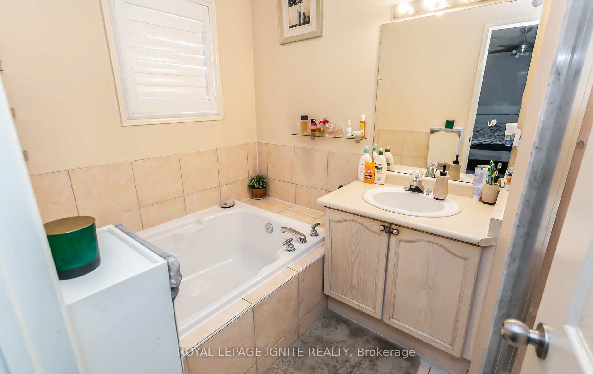 23 Ridgefield Crt Property Photo 23