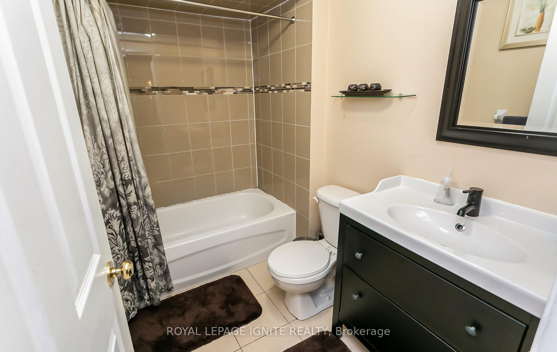 23 Ridgefield Crt Property Photo 37