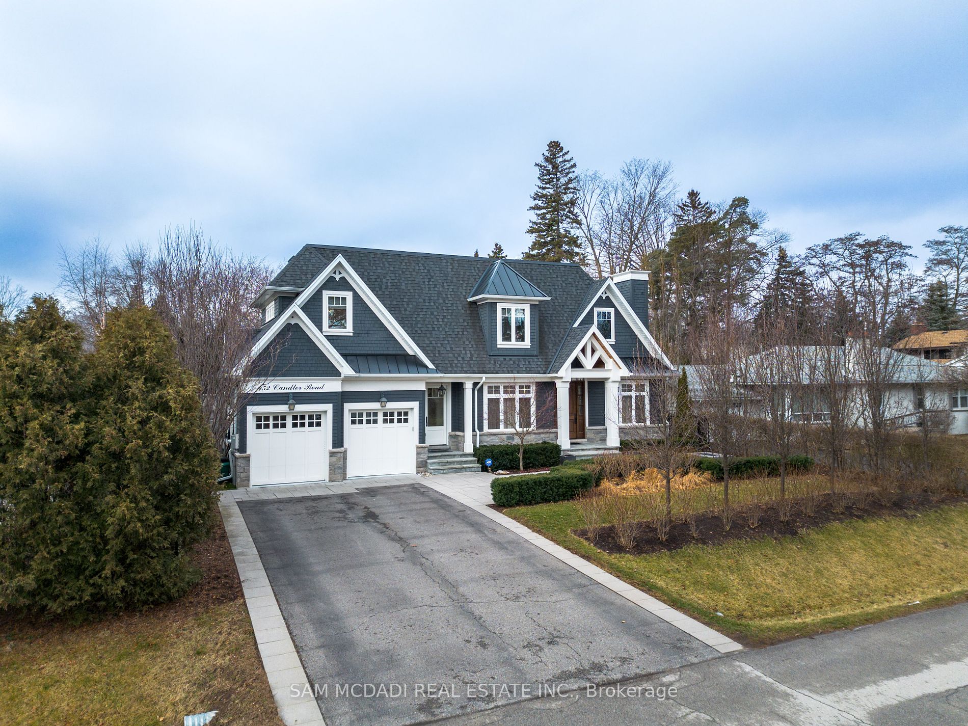 452 Candler Rd Property Photo 2