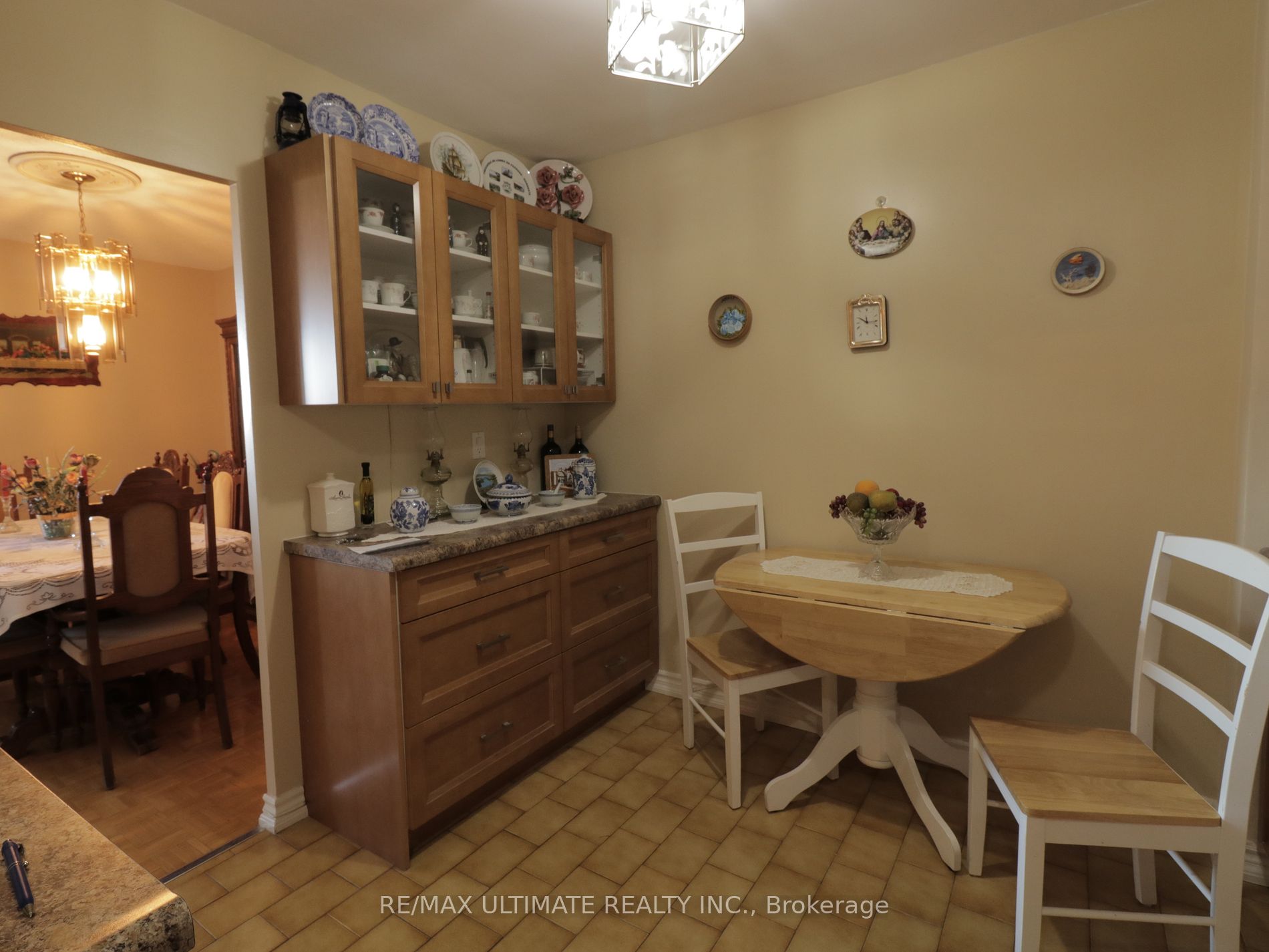 85 Emmett Ave 906 Property Photo 8