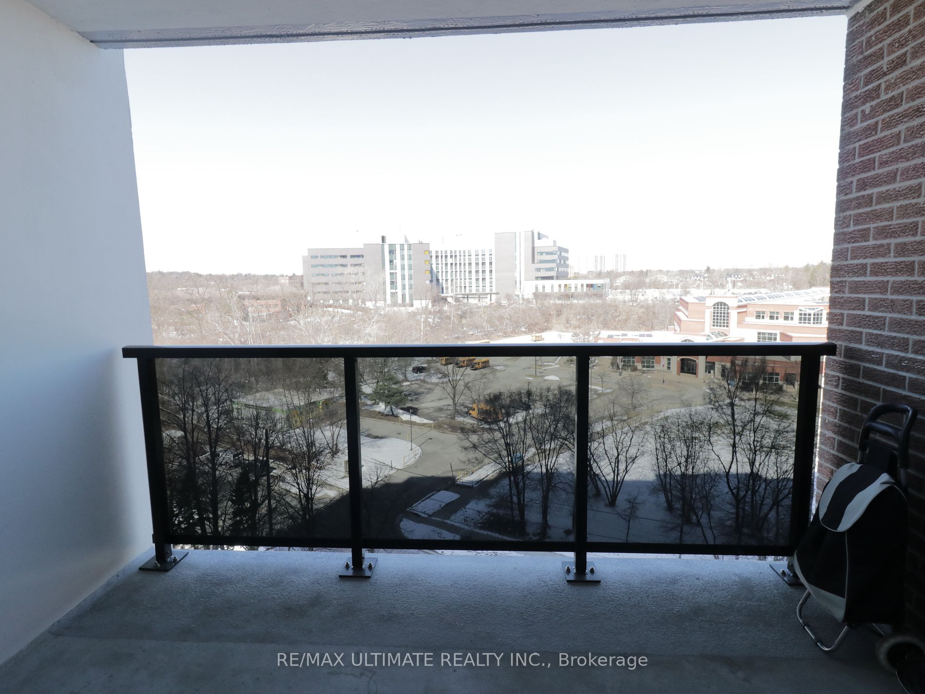 85 Emmett Ave 906 Property Photo 18