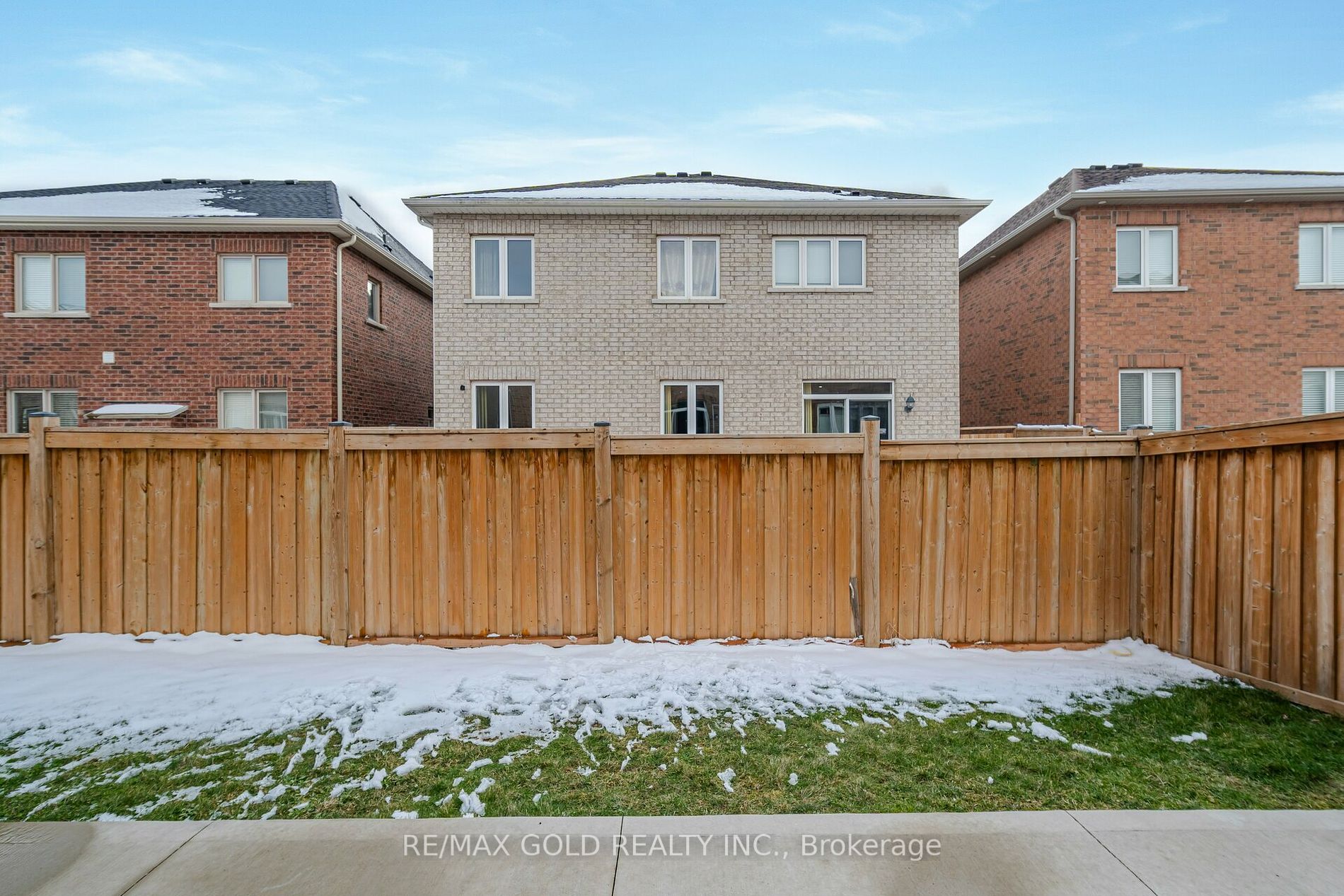 100 Veterans Dr Property Photo 38