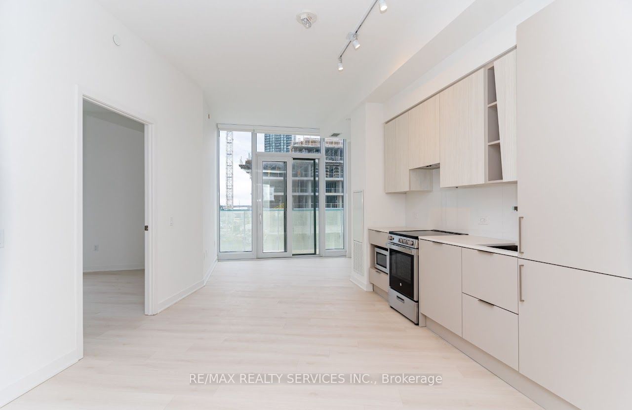 3900 Confederation Pkwy 1 Property Photo 11