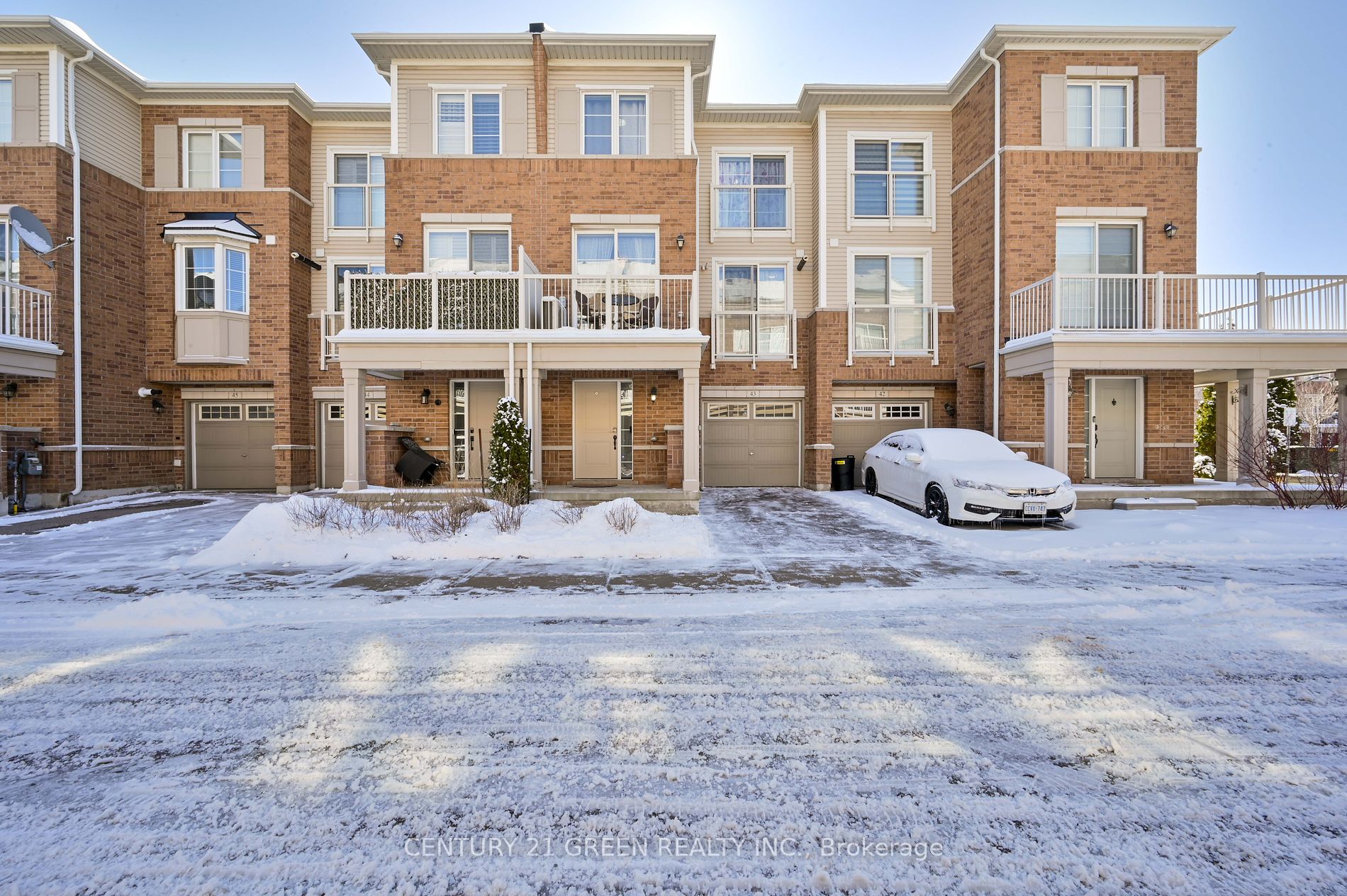 165 Hampshire Way Property Photo 1