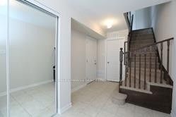 165 Hampshire Way Property Photo 4