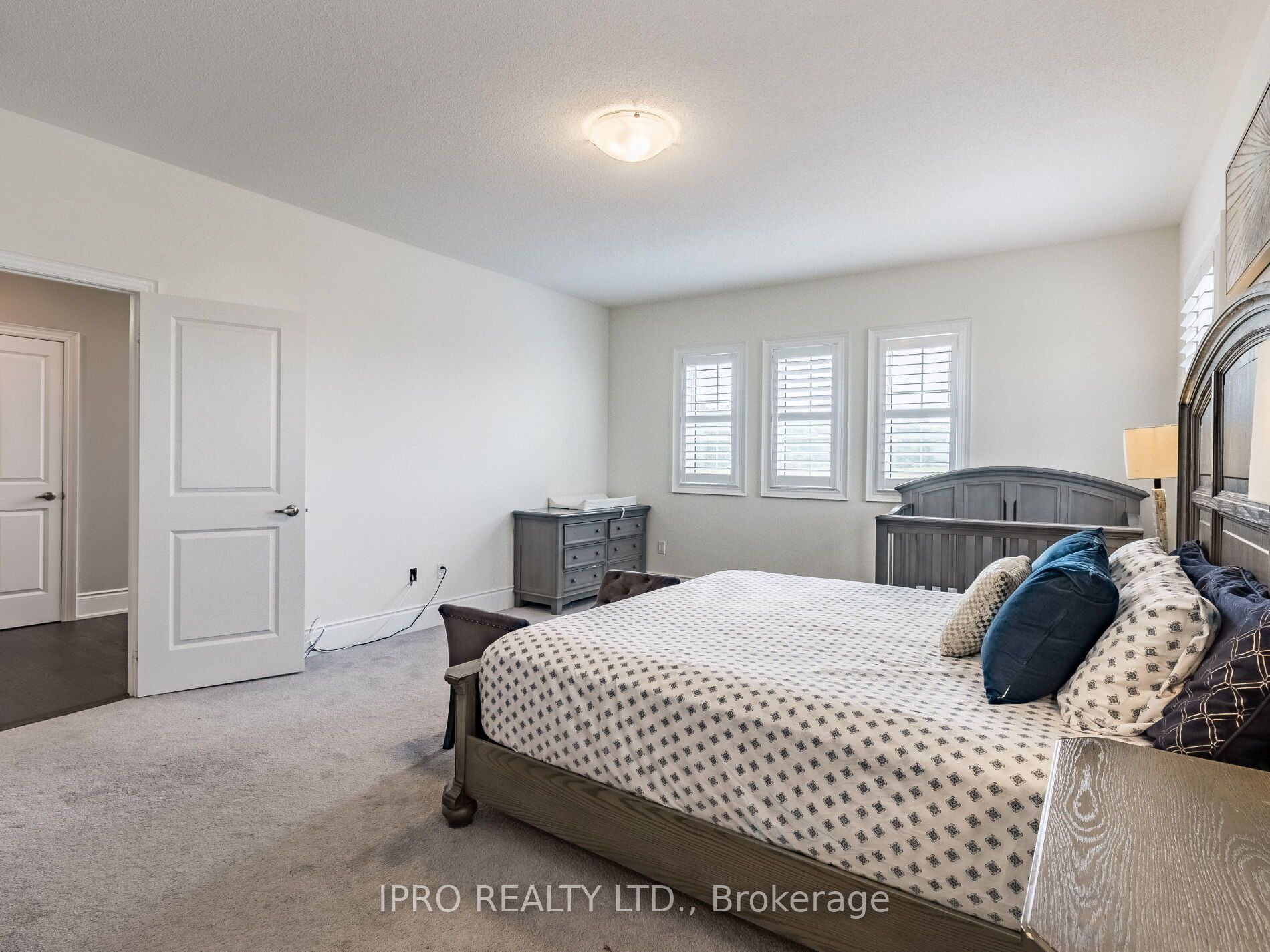 4051 Eternity Way Property Photo 22