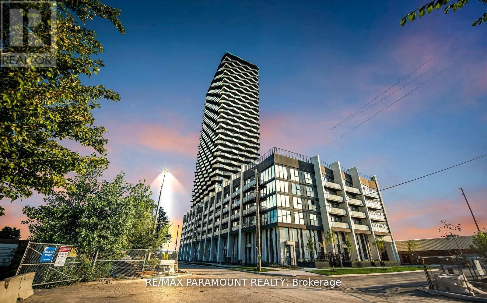 36 Zorra St 03 Property Photo 1